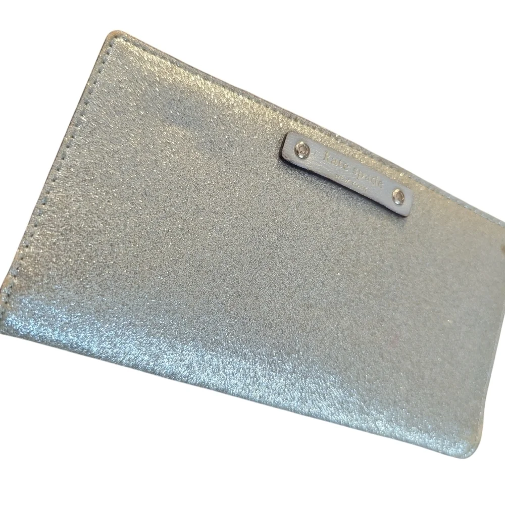 Kate Spade,Elegant Silver Wallet